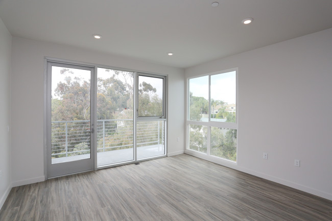 Indiana Street Apartments in San Diego, CA - Building Photo - Interior Photo