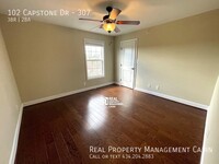 102 Capstone Dr photo'