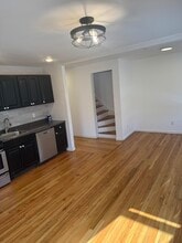 1027 Wilcox Ave, Unit APT 2 in Bronx, NY - Foto de edificio - Building Photo