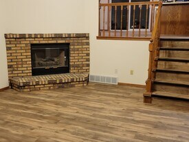 2231 Cloudview Ct in Appleton, WI - Building Photo