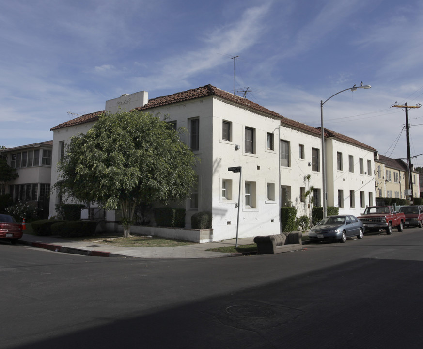 144 S Edgemont St in Los Angeles, CA - Foto de edificio