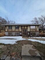 18210 Swiss Dr, Unit 18210 in Spring Lake, MI - Building Photo