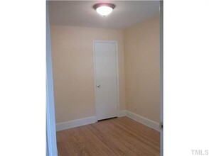 914 Medina St in Durham, NC - Building Photo - Building Photo
