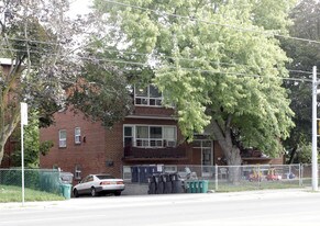 454 Lawrence Ave W in Toronto, ON - Building Photo