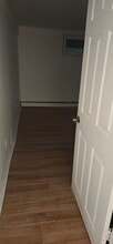 68 Hendrickson Ave, Unit Lower level Garden Apt in Valley Stream, NY - Foto de edificio - Building Photo