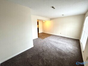 2016 Hobbs Rd SE-Unit -8 in Huntsville, AL - Building Photo - Building Photo