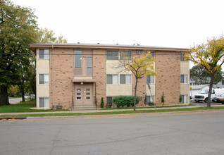 4055 Lyndale Ave N in Minneapolis, MN - Building Photo - Building Photo