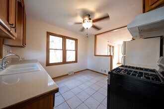 3950 Hubbard Ave N in Minneapolis, MN - Building Photo - Building Photo