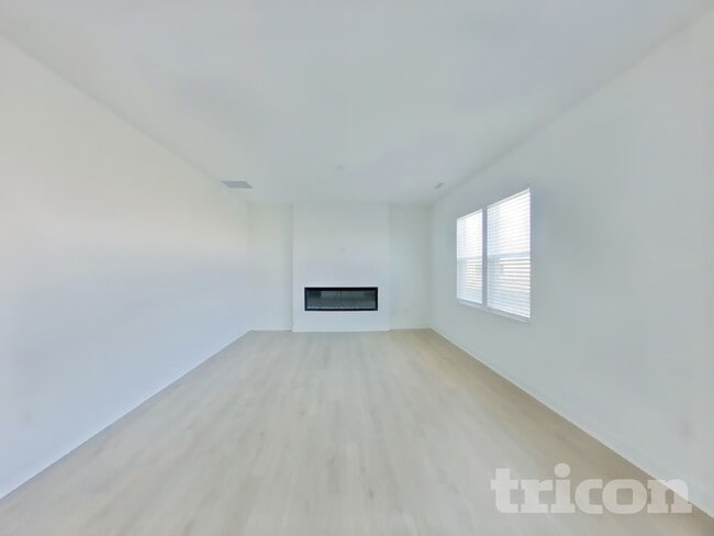 11908 Moorfield Ln in Indianapolis, IN - Building Photo - Building Photo