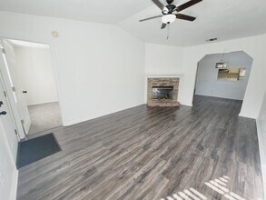 1158 Copper Creek Dr in Tallahassee, FL - Building Photo - Building Photo