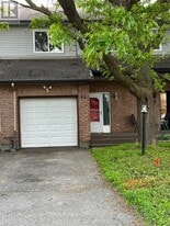 61 Rueter St in Ottawa, ON - Building Photo