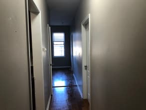 146 Manhattan Ave in Jersey City, NJ - Building Photo - Building Photo