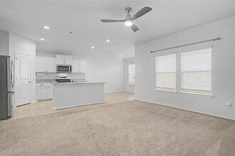 724 Basteen Ln in Justin, TX - Building Photo - Building Photo