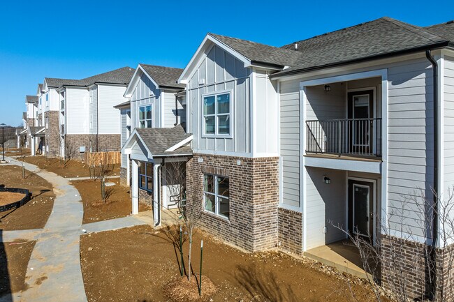 Covington Woods II in Lansing, KS - Foto de edificio - Building Photo