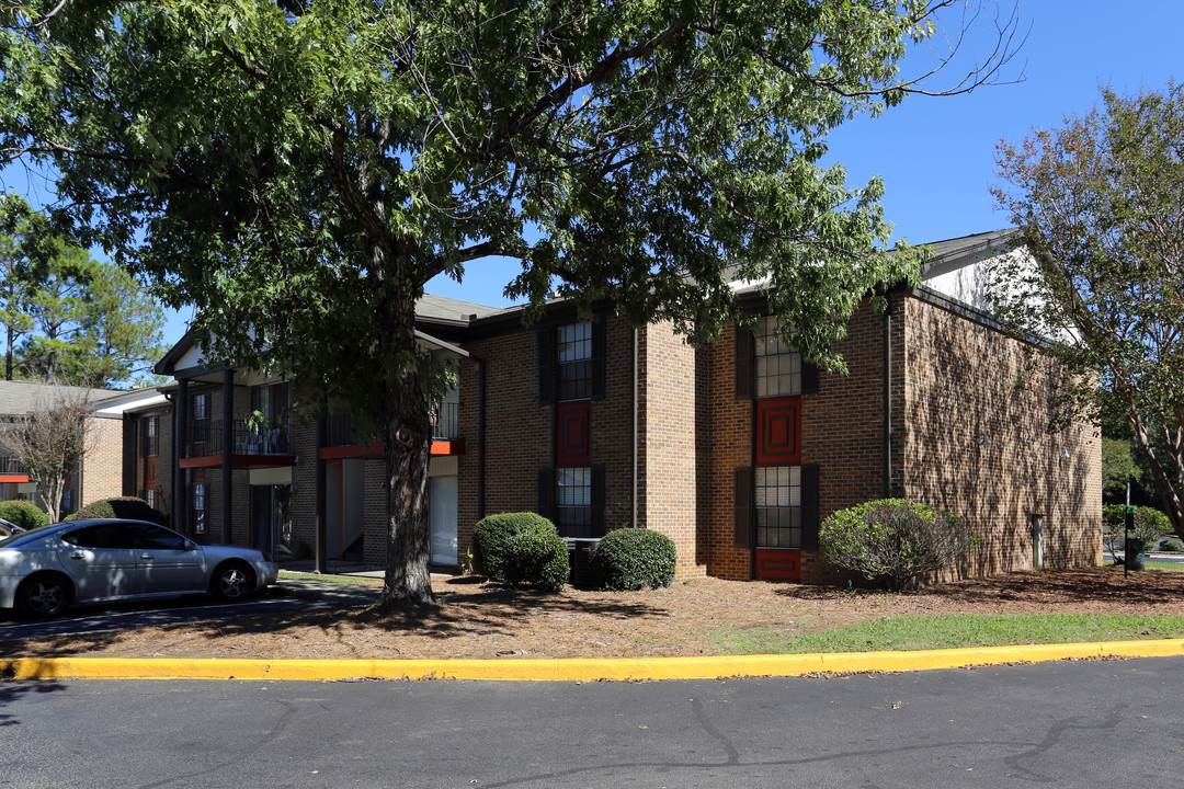 The Benton Apartment Homes in Vestavia Hills, AL - Building Photo