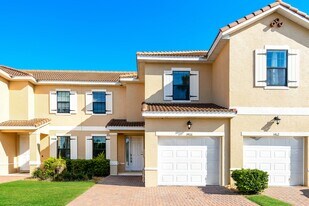 1470 Pacific Rd in Poinciana, FL - Building Photo