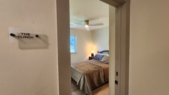 1704 S Forest Dr in Knoxville, TN - Building Photo