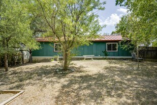 8408 Romney Rd in Austin, TX - Building Photo