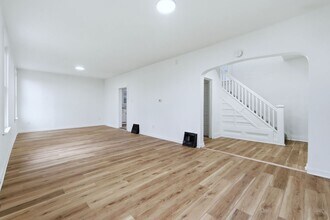 3327 Lafayette St in Fort Wayne, IN - Building Photo - Building Photo