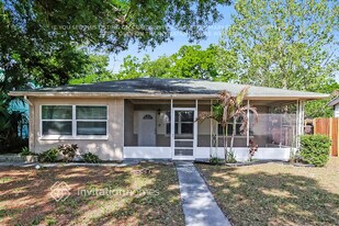 3704 N Clearfield Ave in Tampa, FL - Building Photo