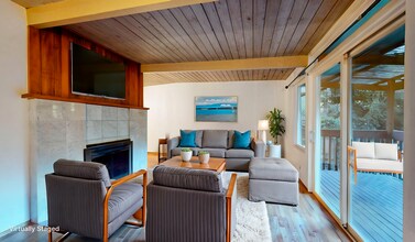 18135 Dayton Ave N in Shoreline, WA - Building Photo - Building Photo