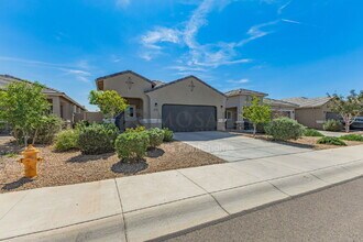 35349 W San Alvarez Ave in Maricopa, AZ - Building Photo - Building Photo