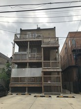 1451 N Maplewood Ave in Chicago, IL - Foto de edificio - Building Photo
