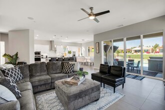 67264 Zuni Ct in Cathedral City, CA - Building Photo - Building Photo