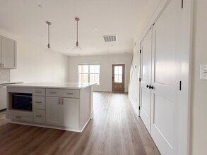 1319 Meridian St in Cookeville, TN - Building Photo - Building Photo