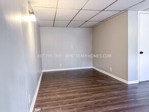 5405 Wesley Dr in Midfield, AL - Building Photo - Building Photo