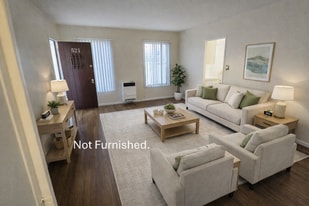 519 N Gardner St in Los Angeles, CA - Building Photo