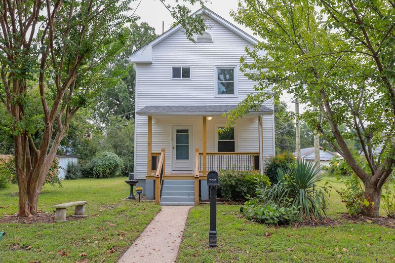 1000 Haskell St in Hopewell, VA - Building Photo