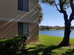 4240 San Marino Blvd in West Palm Beach, FL - Building Photo - Building Photo