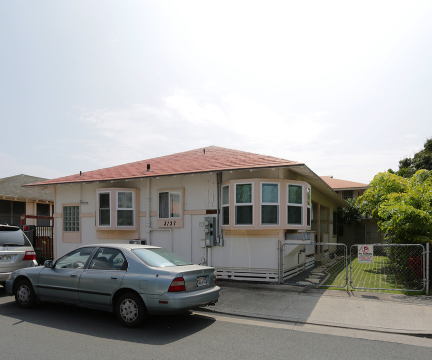 3137 Brokaw St in Honolulu, HI - Building Photo