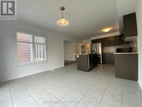 10 Beatty Ave in Thorold, ON - Building Photo - Building Photo