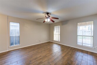 13903 Maximos Dr in Houston, TX - Building Photo - Building Photo