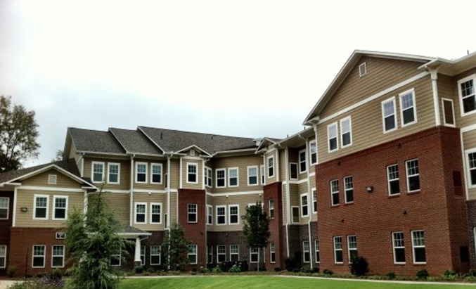 Lakewood Hills Senior Village in Athens, GA - Foto de edificio