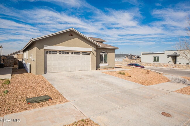 5017 Joe Castillo St in El Paso, TX - Building Photo - Building Photo