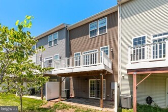 8405 Girvan Ct in Manassas, VA - Building Photo - Building Photo