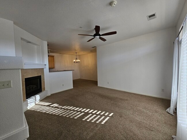 431 Black Feather Loop, Unit 807 in Castle Rock, CO - Building Photo - Building Photo