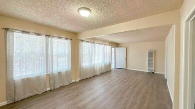 215 Odessa Ave in Pittsburg, CA - Building Photo - Building Photo