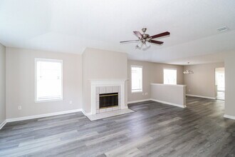 1006 Nolan Ln in Cordova, TN - Building Photo - Building Photo