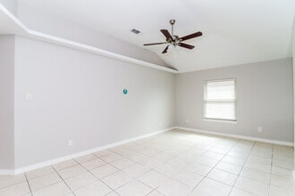 1312 Nelson Pl in Burleson, TX - Foto de edificio - Building Photo