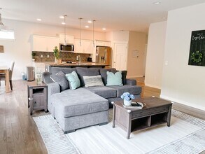 2206 Convoy Ct NW in Silverdale, WA - Building Photo - Building Photo