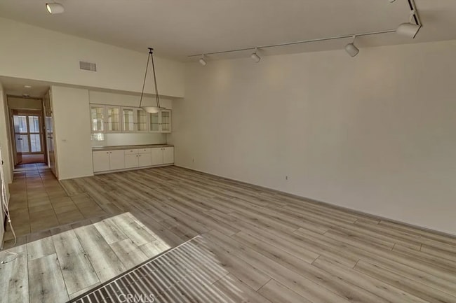 8566 Larkhall Cir, Unit 808A in Huntington Beach, CA - Building Photo - Building Photo