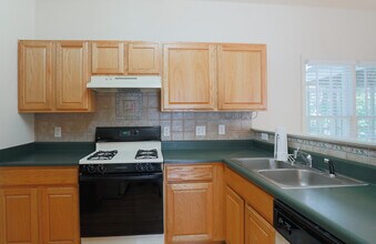 15 Woodcliff Cir in Durham, NC - Building Photo - Building Photo