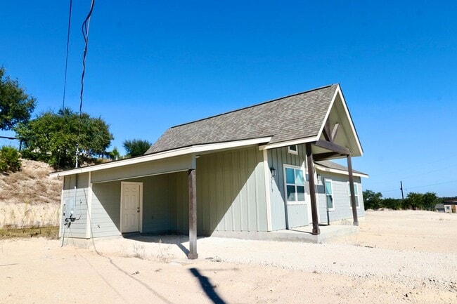 2519 Golf Dr in Spring Branch, TX - Foto de edificio - Building Photo