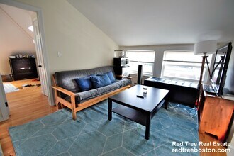 51 Leamington Rd, Unit 2 in Boston, MA - Building Photo - Building Photo