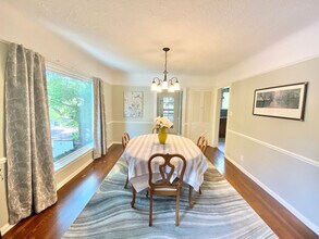 3574 Lynnfield Rd in Shaker Heights, OH - Building Photo - Building Photo
