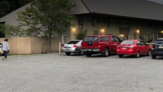 302 Mitchell Hill Rd, Unit 5 in Butler, PA - Building Photo